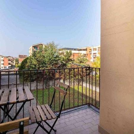 Appartamento A Pochi Passi Dalla Stazione Comodo A Coppie E Famiglie, Casa Ferrucci Коленьо Екстериор снимка