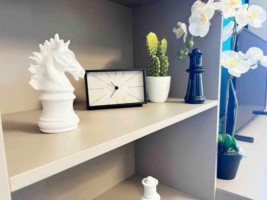 Appartamento A Pochi Passi Dalla Stazione Comodo A Coppie E Famiglie, Casa Ferrucci Коленьо Екстериор снимка
